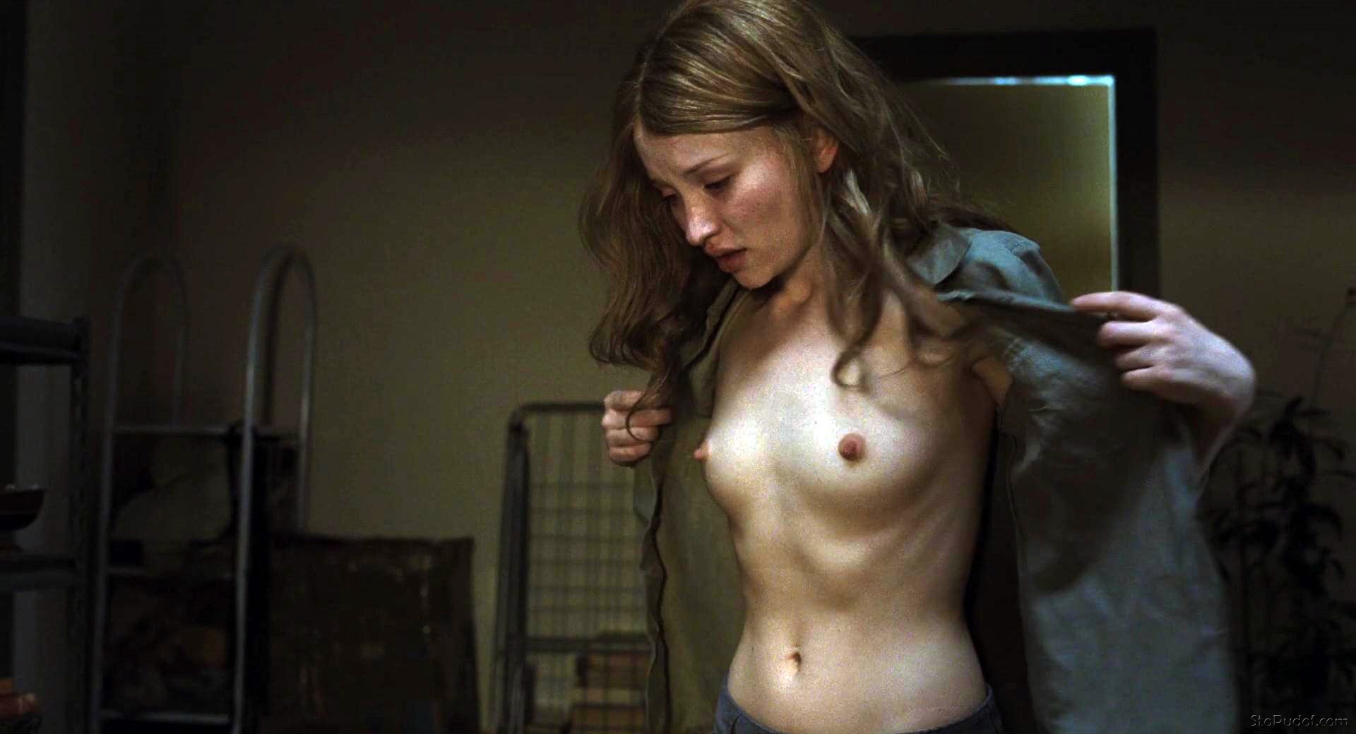 Emily Browning Fake Nudes Pics And Galleries